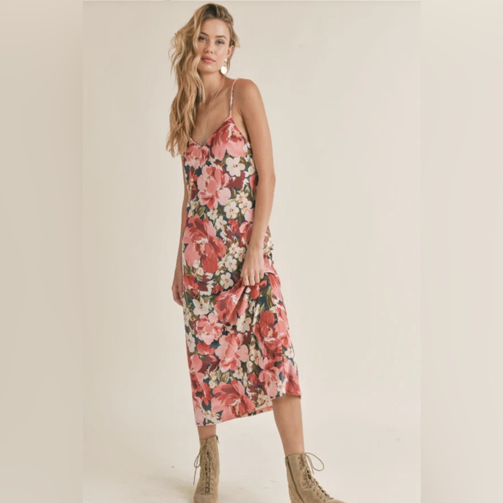 [Sadie + Sage] Floral velvet Dress